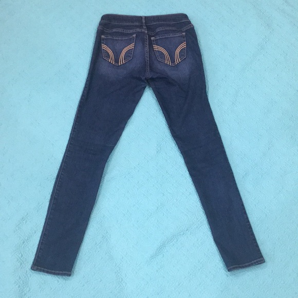 Low Rise Hollister Dark Wash Jeans - Picture 3 of 3